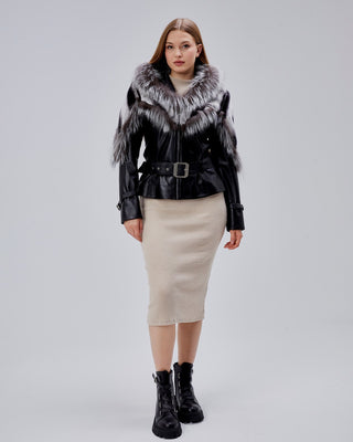 Veste en cuir avec large col en fourrure