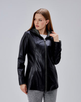 Veste en cuir moderne avec finitions imprimées