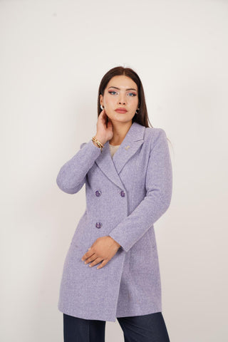Veste ¾ femme cintrée en laine – col à pointes et coupe élégante